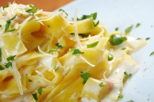 Lactose free fettuccine Alfredo with Parmesan and parsley