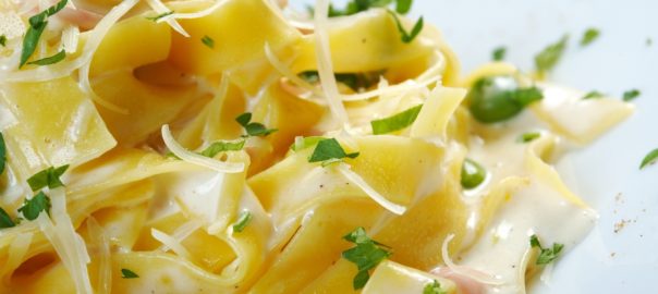 Lactose free fettuccine Alfredo with Parmesan and parsley