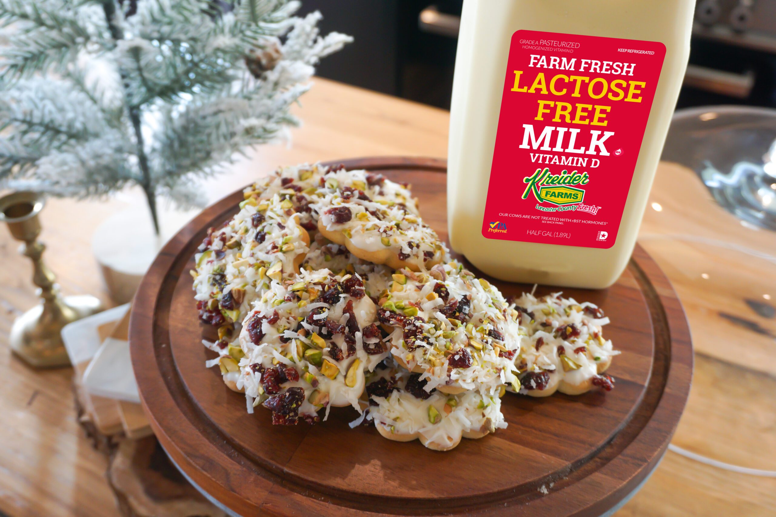 White Chocolate Pistachio Wreath Cookies